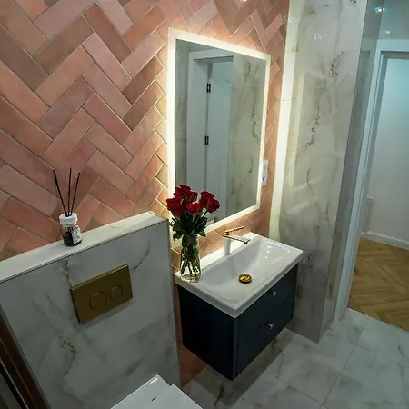 Apartament Cud Miod 2 *